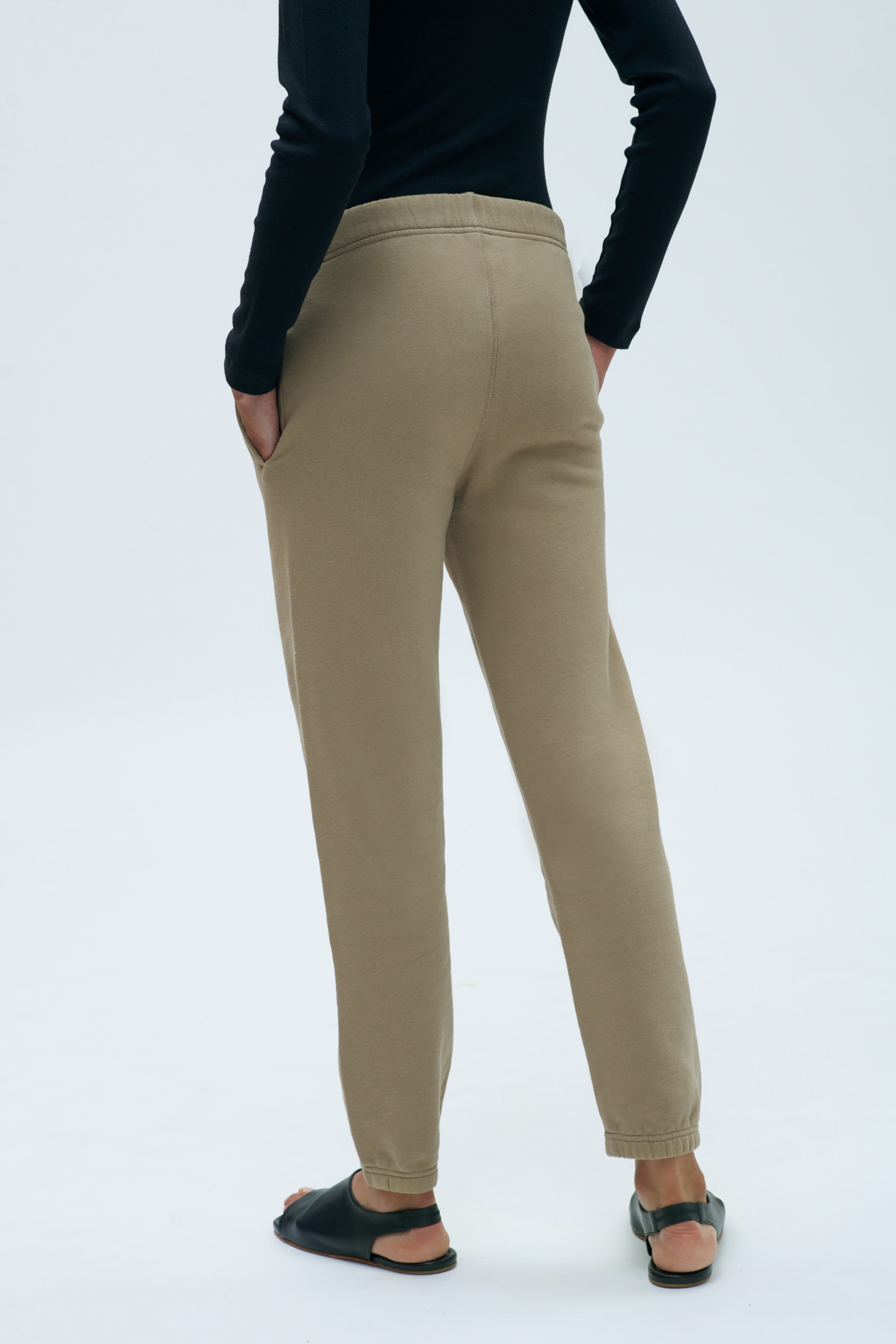 Women's Essential Sweatpant