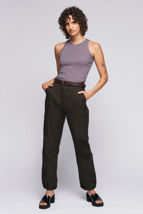 Francis is 5ft 9.5, a regular S and wearing a S.