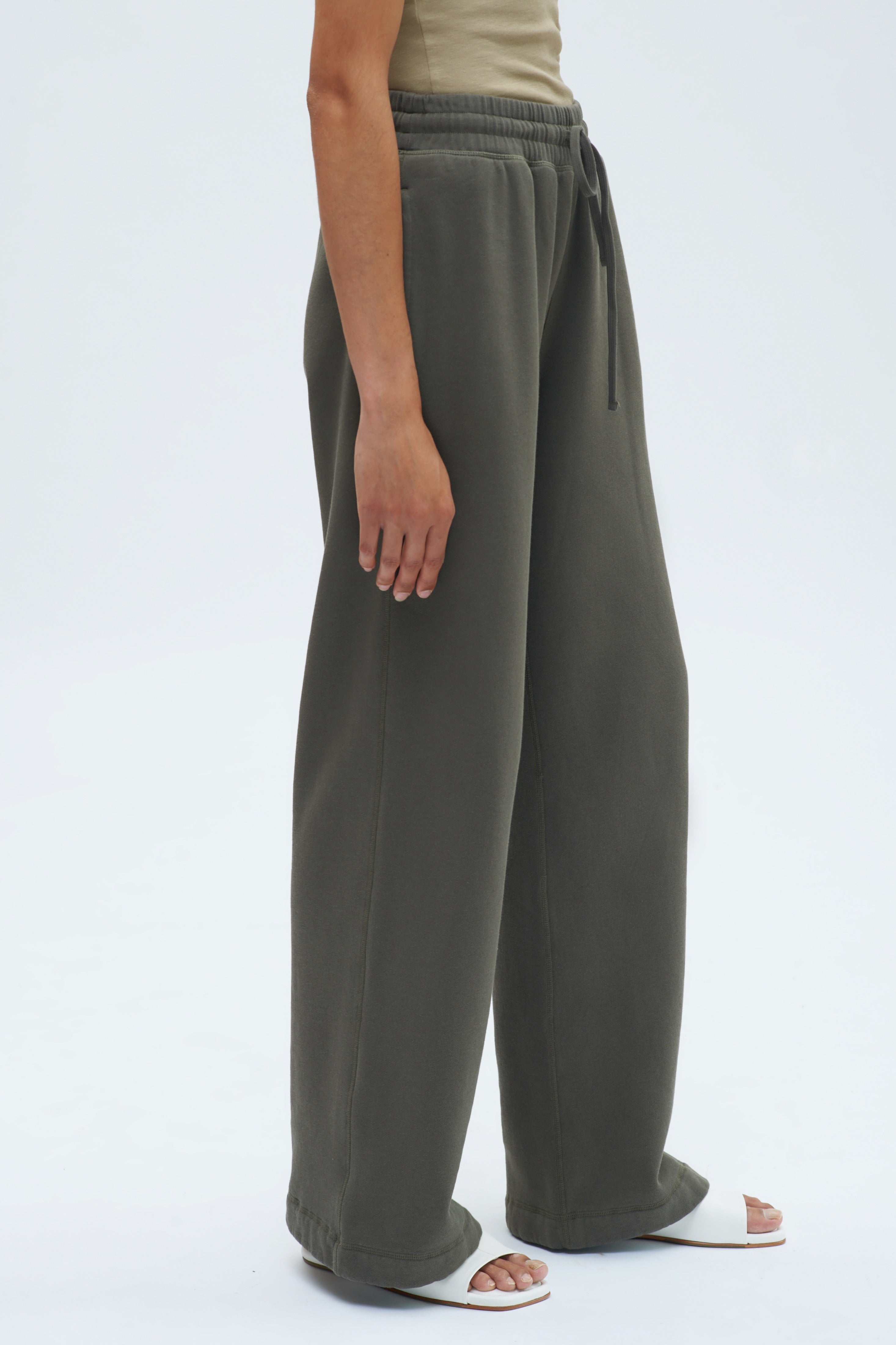 Women's Wide Leg Sweatpant